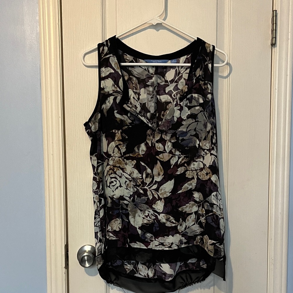 Simply Vera Vera Wang Black and White Floral Blouse